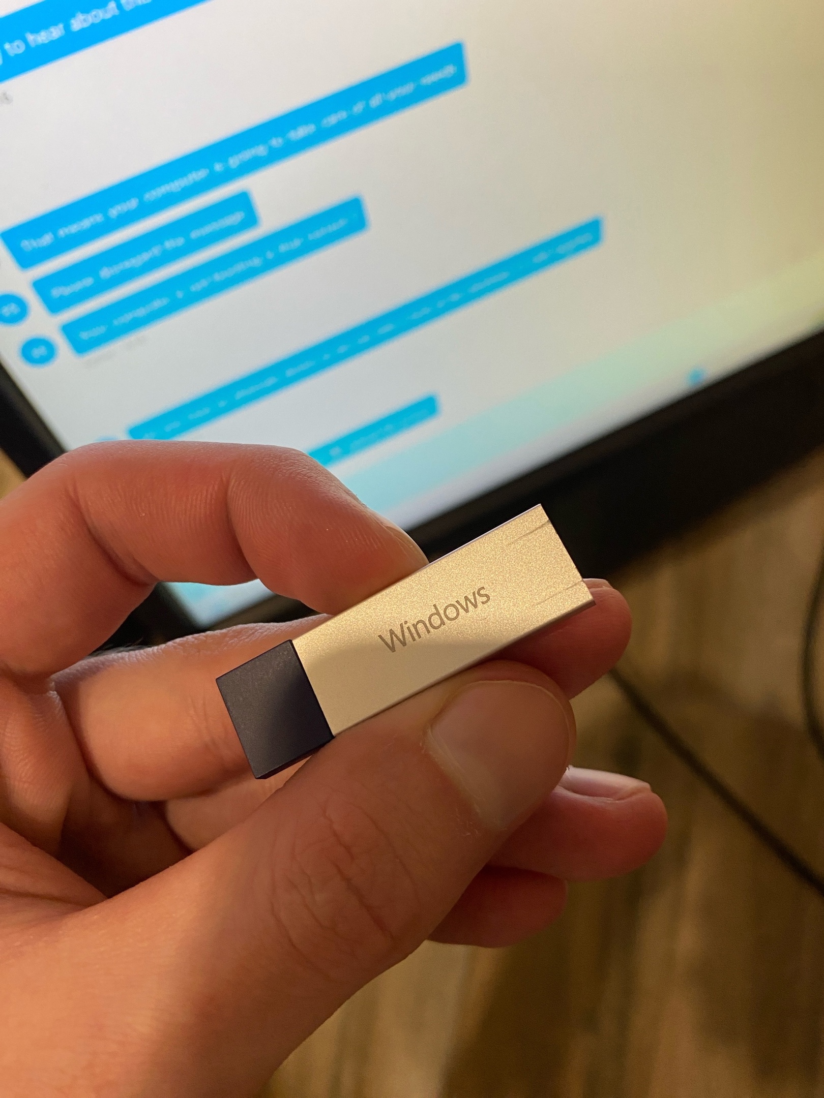 Windows 11 Pro Retail USB BOX $200