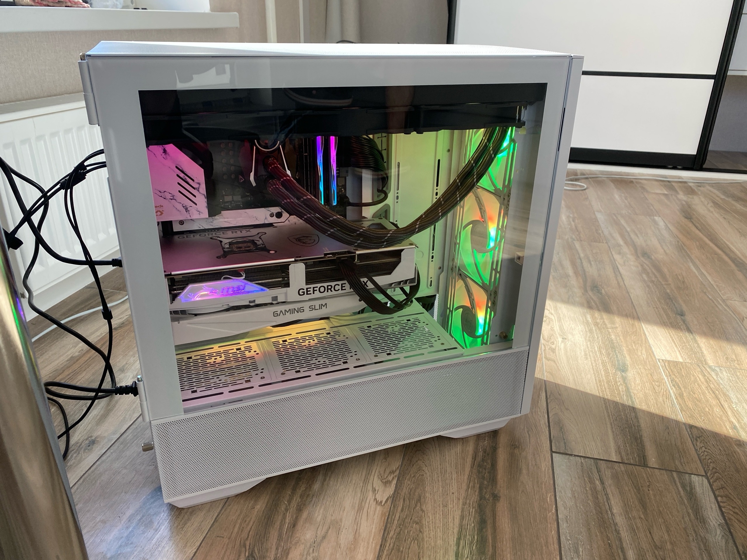 Local assembly of a computer with new hardware from an official supplier and Windows 11 Pro Retail USB BOX $200
